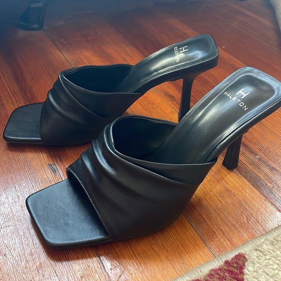 Halston Luanda heel - Picture 3 of 4